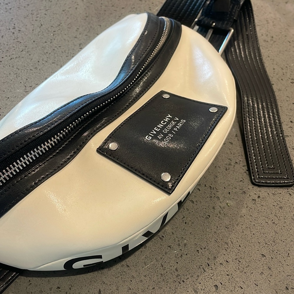 Givenchy White Tag Leather Bum Bag